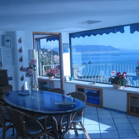 Serena Apartment Vietri sul Mare